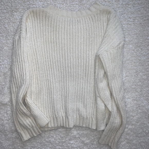 American Eagle Sweater - Picture 2 of 4
